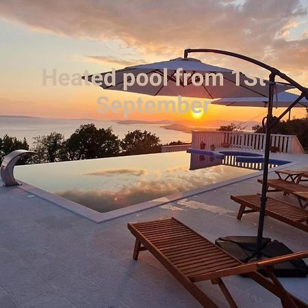 Sea View Luxury Apart Hotel Villa Conte With Swiming Pool And Romantic Spa Podstrana Exterior foto