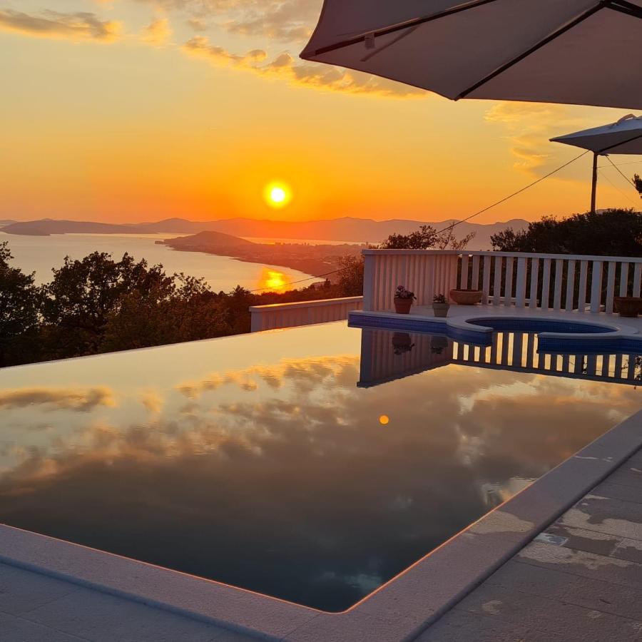 Sea View Luxury Apart Hotel Villa Conte With Swiming Pool And Romantic Spa Podstrana Exterior foto