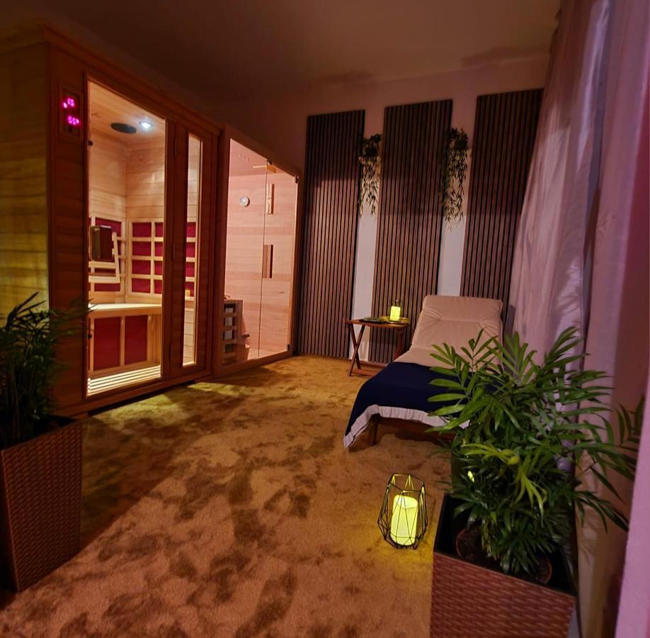 Sea View Luxury Apart Hotel Villa Conte With Swiming Pool And Romantic Spa Podstrana Exterior foto