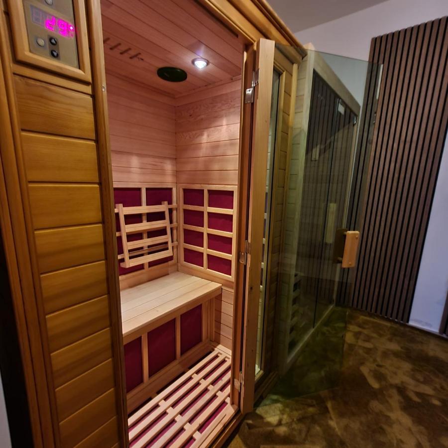 Sea View Luxury Apart Hotel Villa Conte With Swiming Pool And Romantic Spa Podstrana Exterior foto