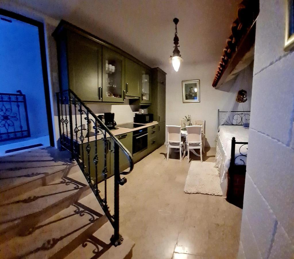 Sea View Luxury Apart Hotel Villa Conte With Swiming Pool And Romantic Spa Podstrana Exterior foto