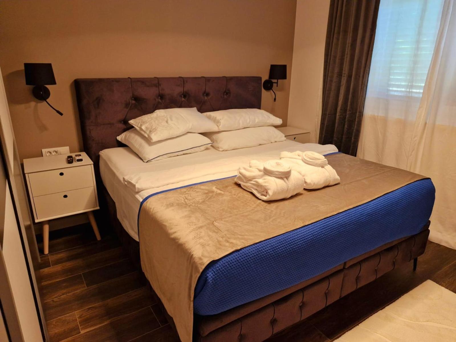 Sea View Luxury Apart Hotel Villa Conte With Swiming Pool And Romantic Spa Podstrana Exterior foto