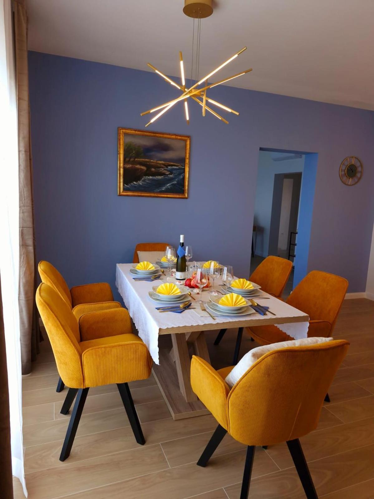 Sea View Luxury Apart Hotel Villa Conte With Swiming Pool And Romantic Spa Podstrana Exterior foto